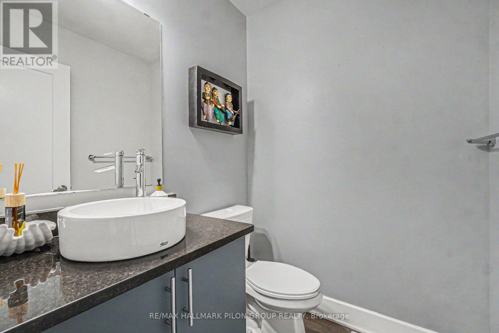 618 Mikinak Road, Ottawa, Ontario  K1K 3X7 - Photo 15 - X13416904