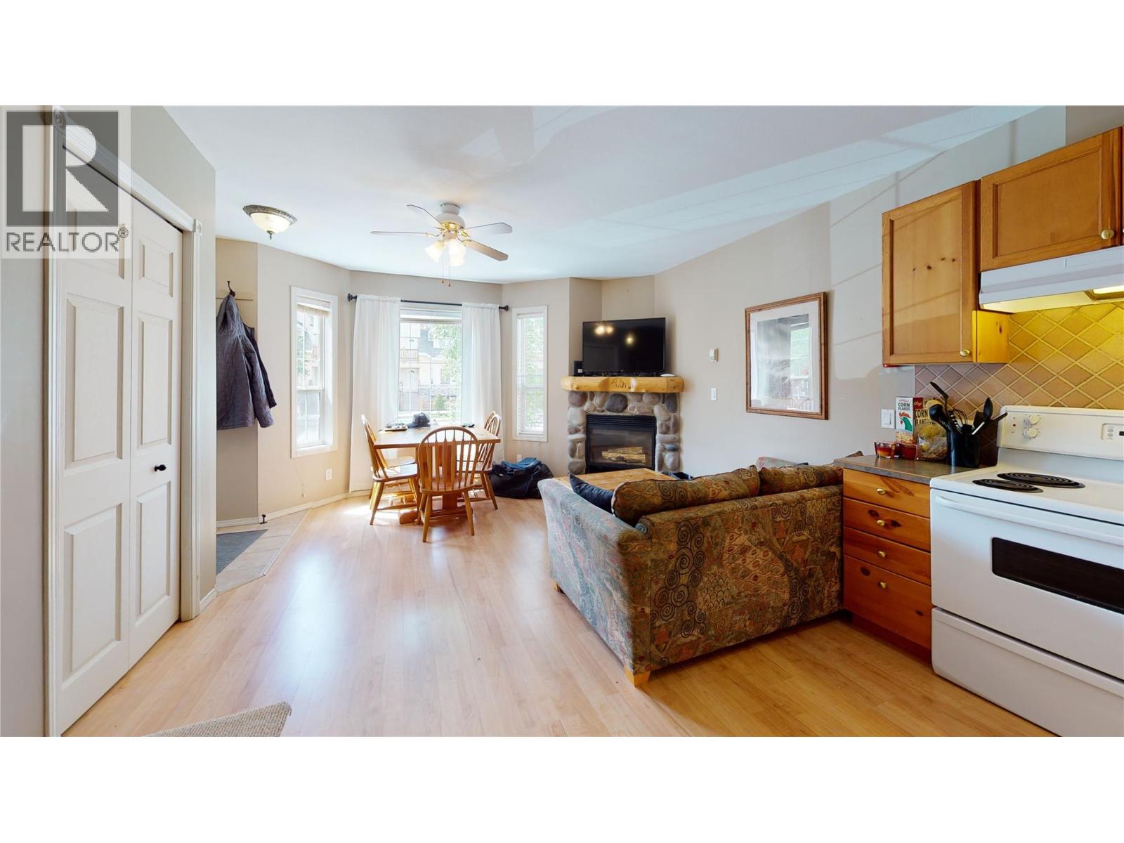 1300 Riverside Way Unit# 1326, Fernie, British Columbia  V0B 1M7 - Photo 18 - 10390571