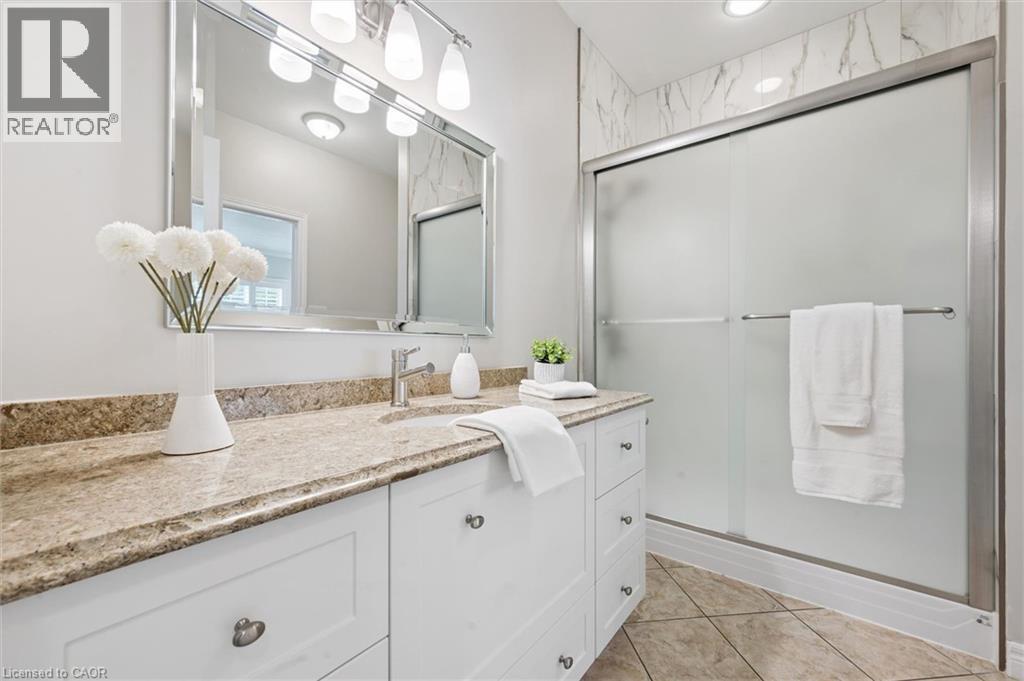 819 Creekside Drive, Waterloo, Ontario  N2V 2S6 - Photo 20 - 40837309