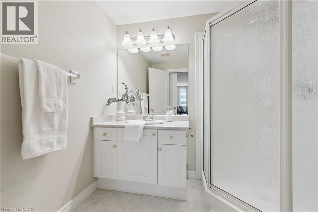 819 Creekside Drive, Waterloo, Ontario  N2V 2S6 - Photo 24 - 40837309