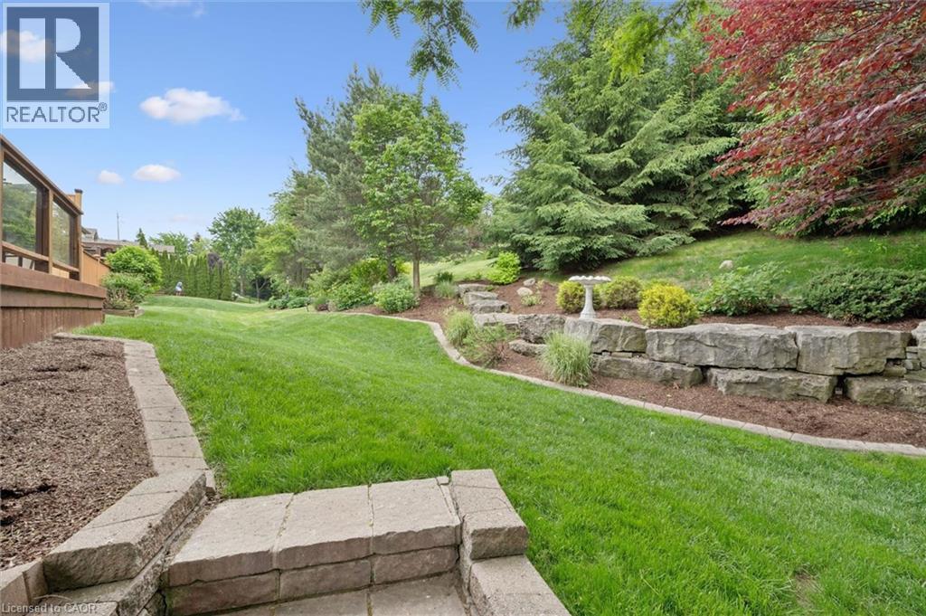 819 Creekside Drive, Waterloo, Ontario  N2V 2S6 - Photo 38 - 40837309