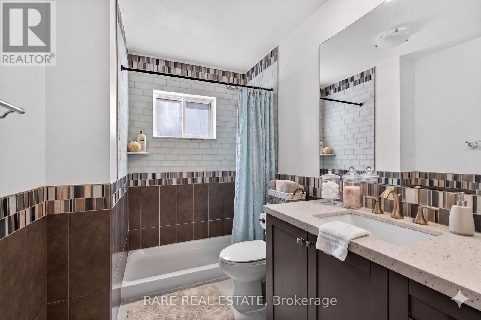 14 Exeter Place, Brampton, Ontario  L6T 1Y4 - Photo 10 - W13426428