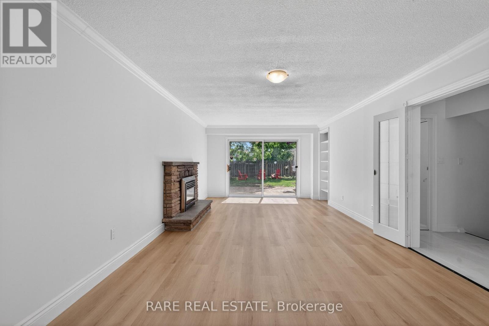 14 Exeter Place, Brampton, Ontario  L6T 1Y4 - Photo 6 - W13426428