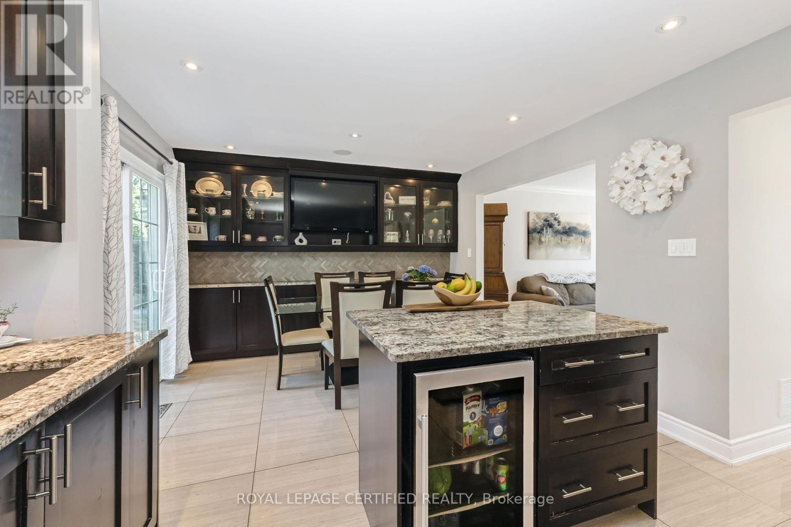 138 Beech Street, Brampton, Ontario  L6V 1V6 - Photo 10 - W13426490
