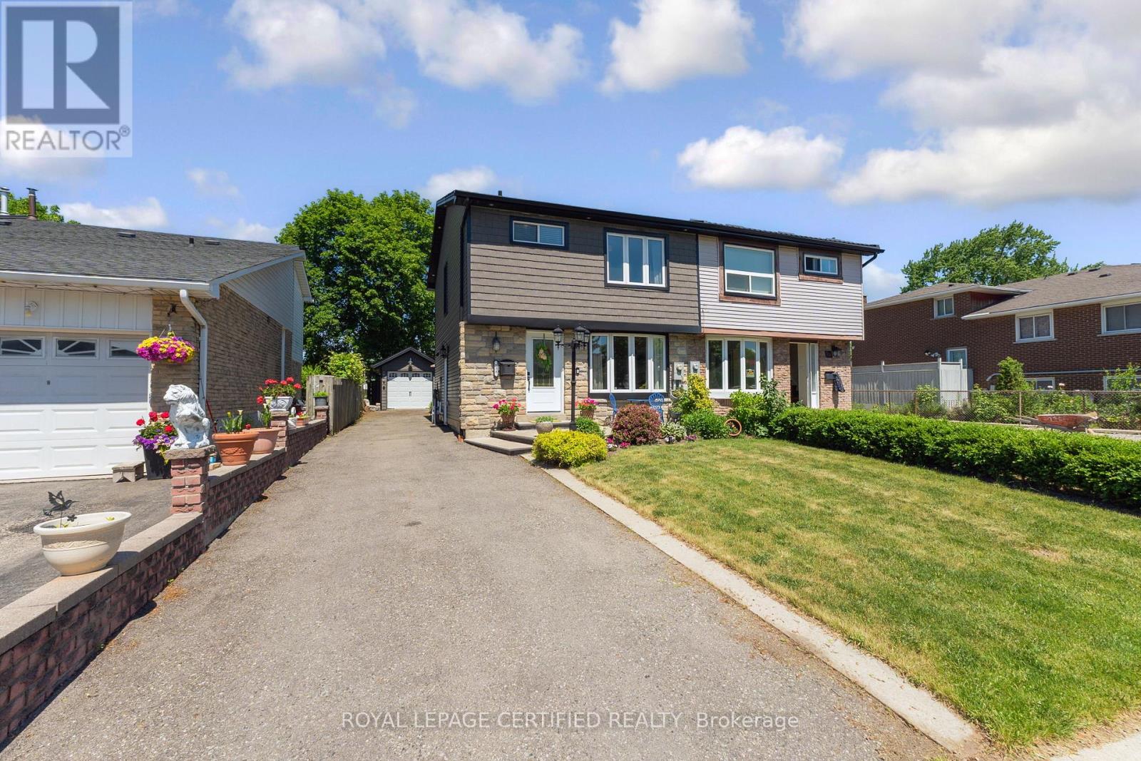 138 Beech Street, Brampton, Ontario  L6V 1V6 - Photo 2 - W13426490