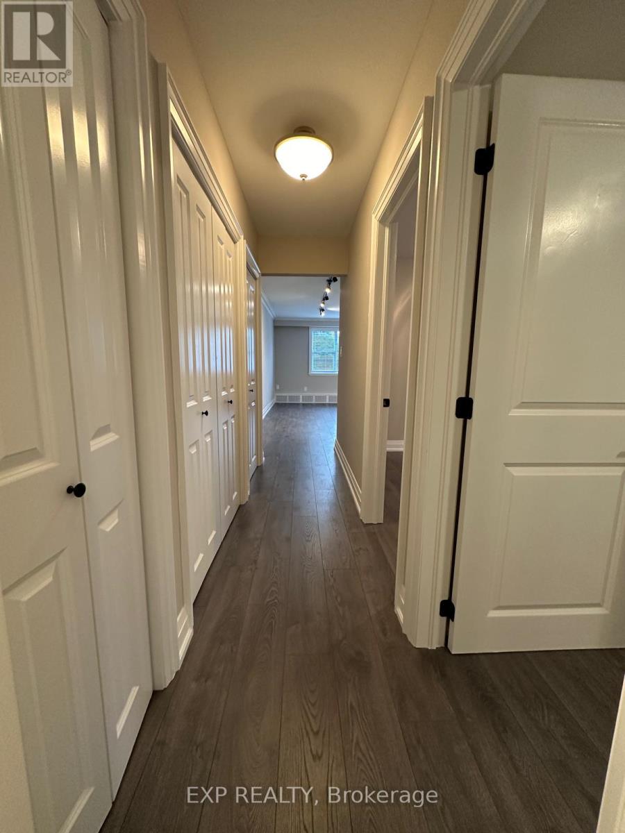 Unit 2 - 27 Paisley Boulevard, Mississauga, Ontario  L6A 1P3 - Photo 9 - W13426496