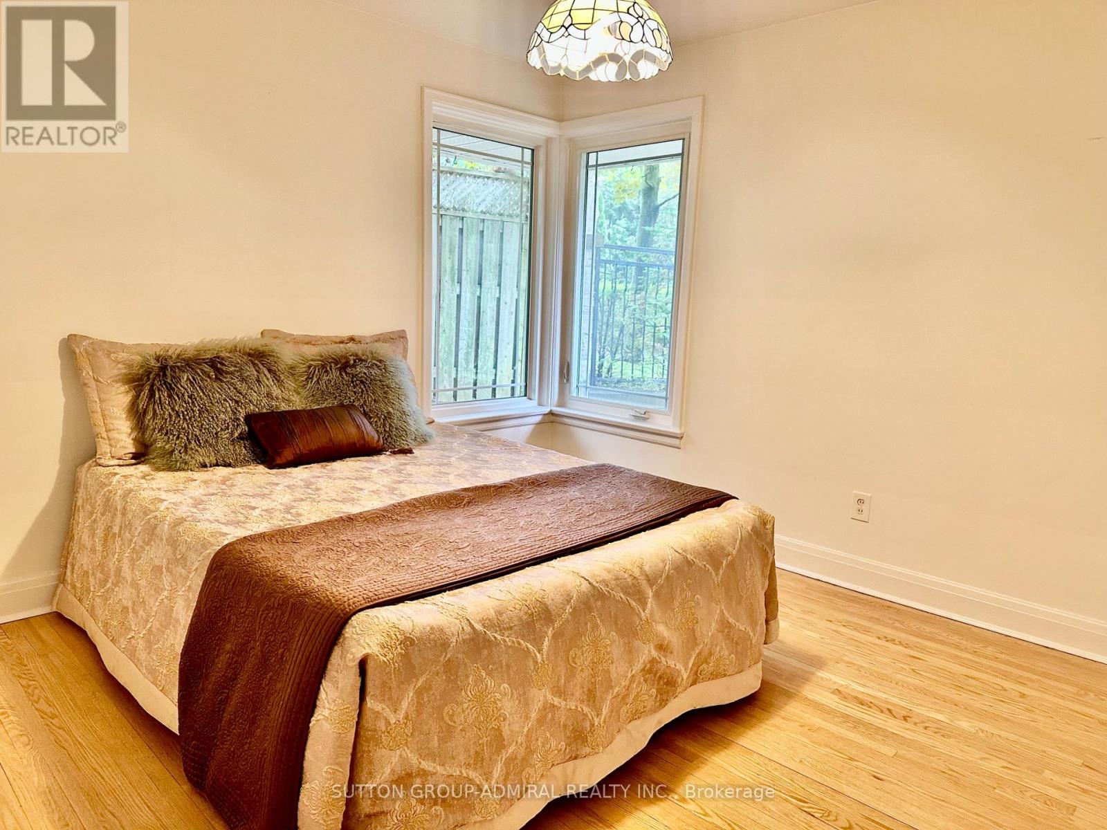 97 Valecrest Drive, Toronto, Ontario  M9A 4P5 - Photo 19 - W13426544