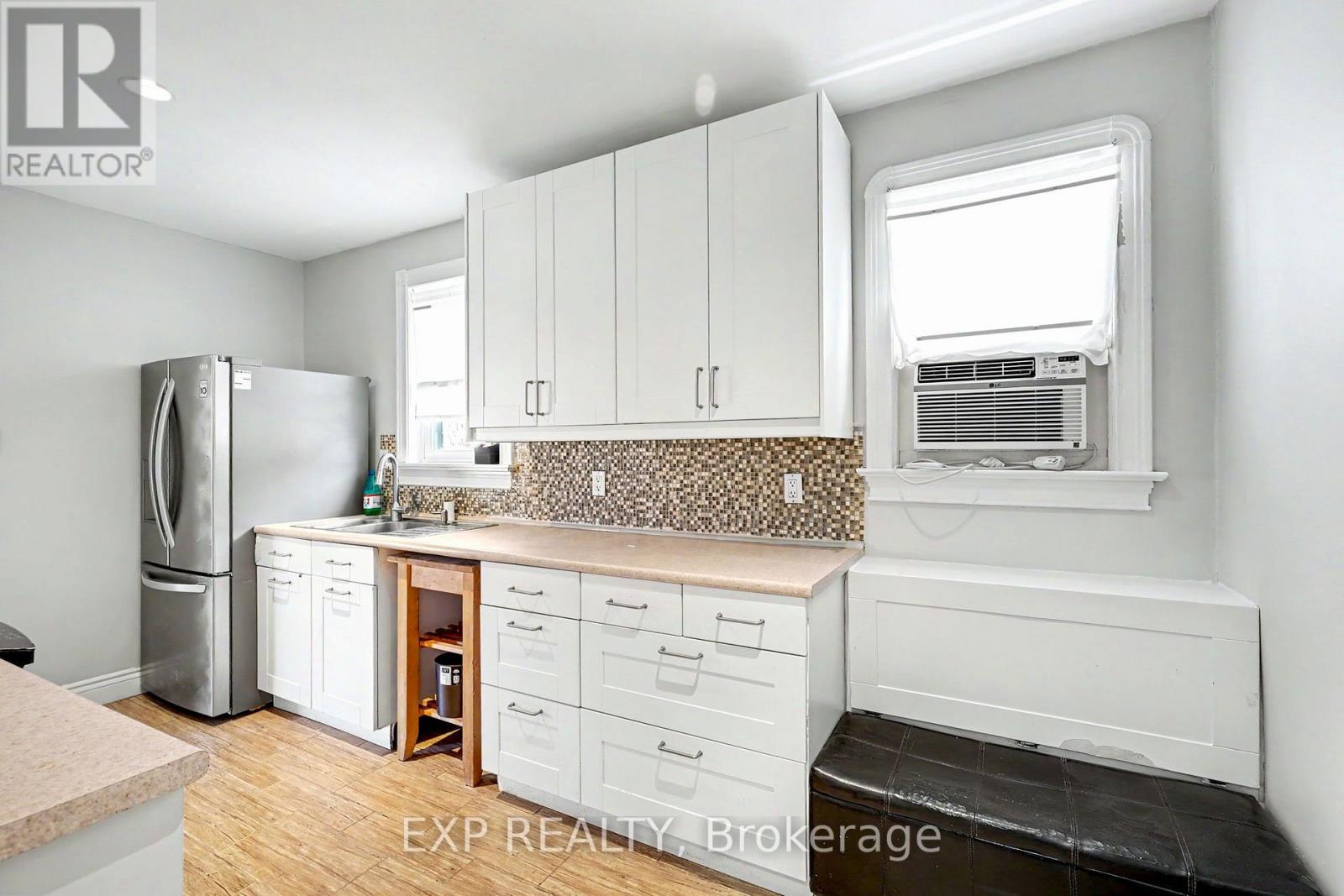 1788 Keele Street, Toronto, Ontario  M6M 3X1 - Photo 10 - W13426572