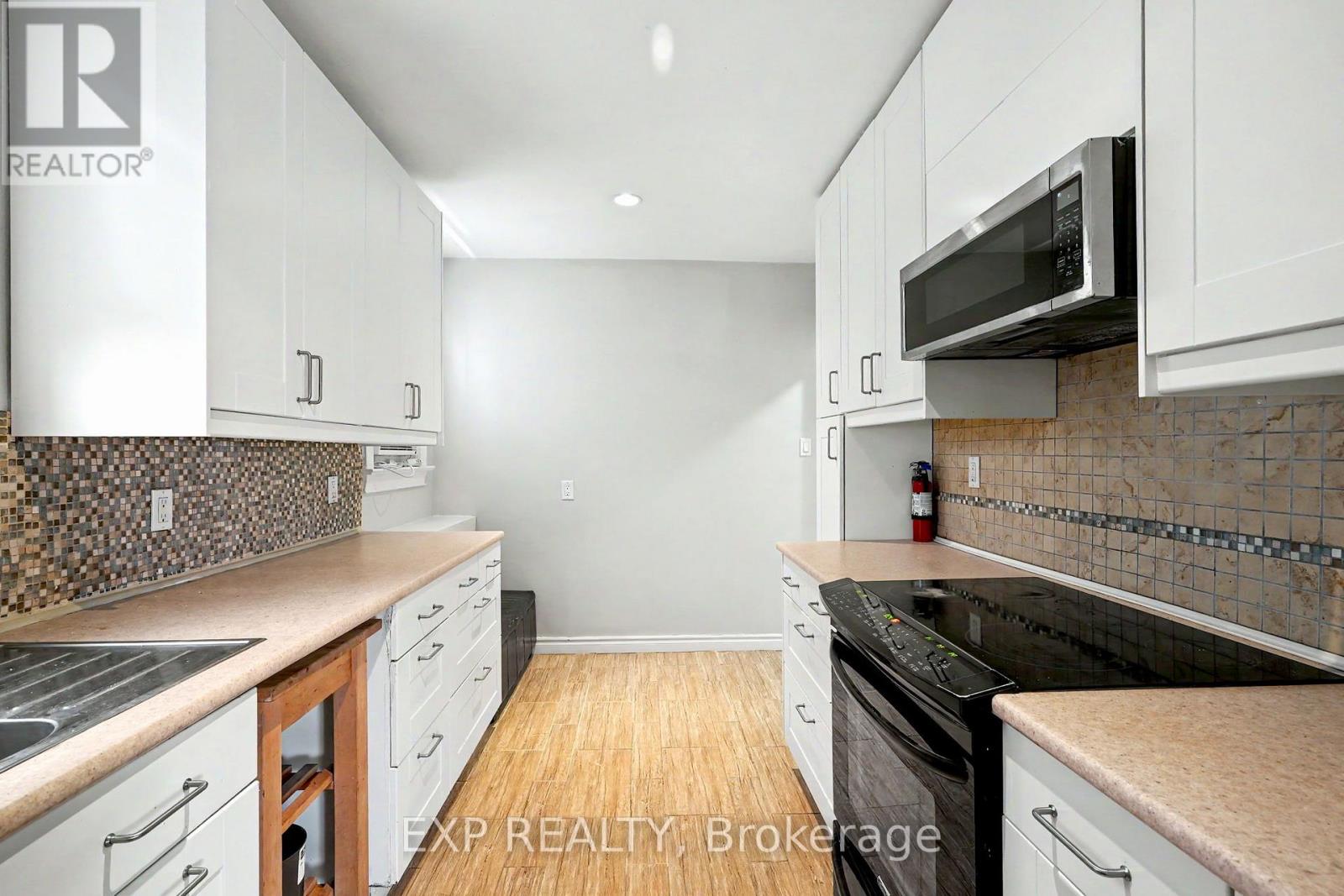 1788 Keele Street, Toronto, Ontario  M6M 3X1 - Photo 8 - W13426572
