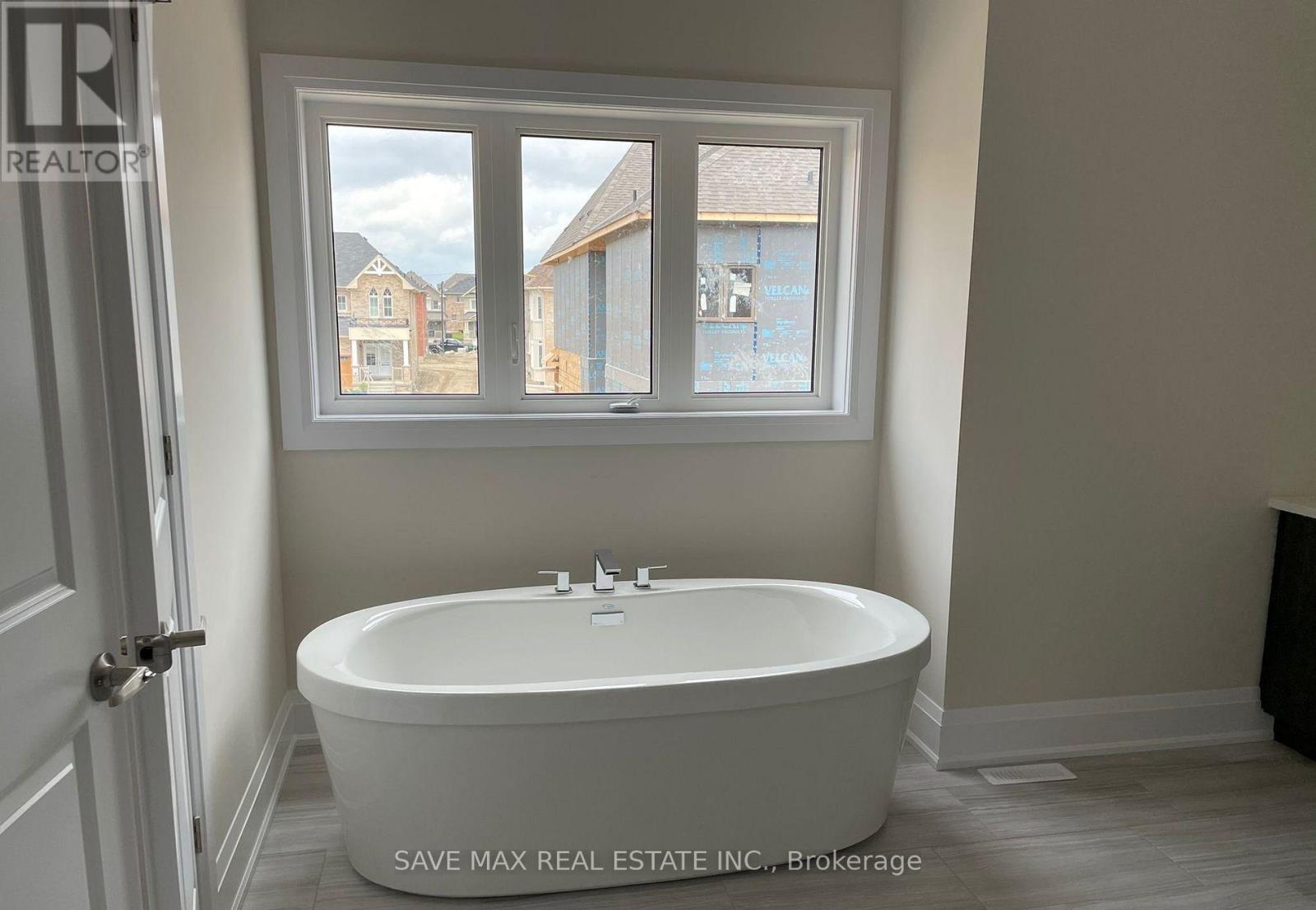 68 Stowmarket Street, Caledon, Ontario  L7C 3Y5 - Photo 13 - W13426588