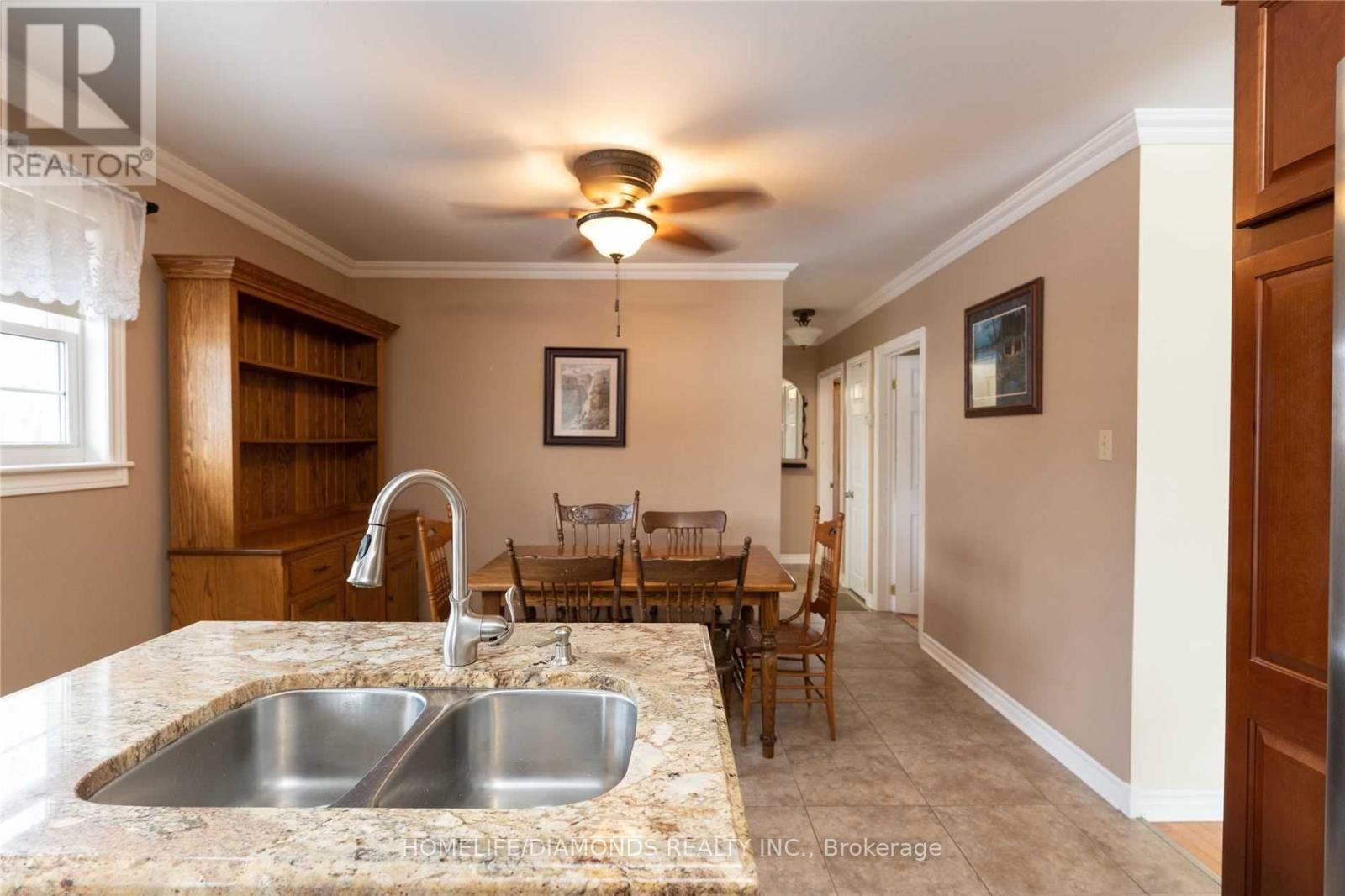 Upper - 87 Raylawn Crescent, Halton Hills, Ontario  L7G 4M6 - Photo 9 - W13426686