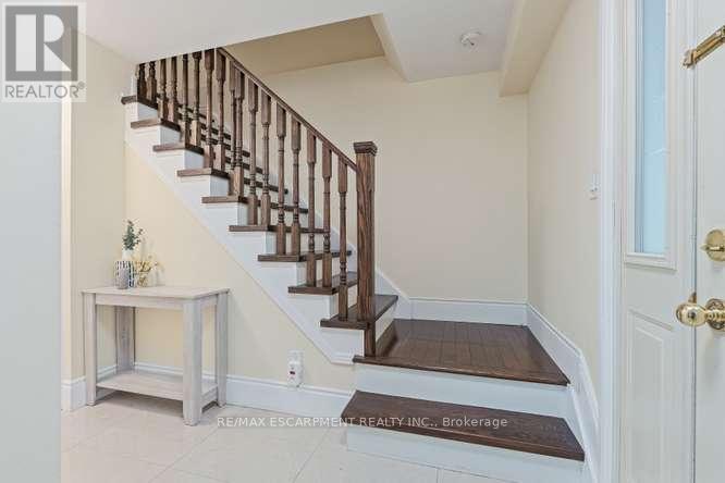 56 Cavendish Crescent, Brampton, Ontario  L6T 1Z4 - Photo 17 - W13426714