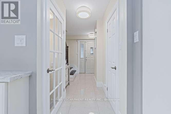 56 Cavendish Crescent, Brampton, Ontario  L6T 1Z4 - Photo 8 - W13426714