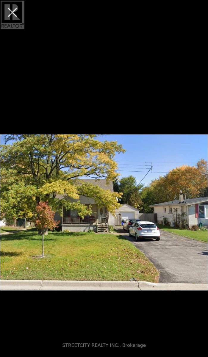Main Unit - 324 Briarhill Avenue, London East, Ontario  N5Y 1N8 - Photo 1 - X13426816