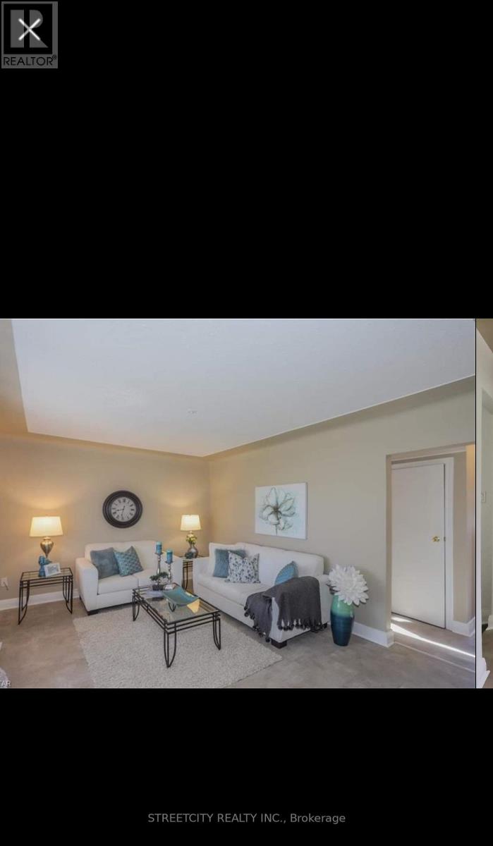 Main Unit - 324 Briarhill Avenue, London East, Ontario  N5Y 1N8 - Photo 4 - X13426816