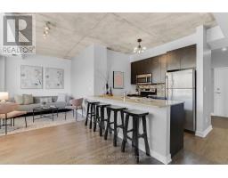802 - 400 WELLINGTON STREET W, Toronto, Ontario
