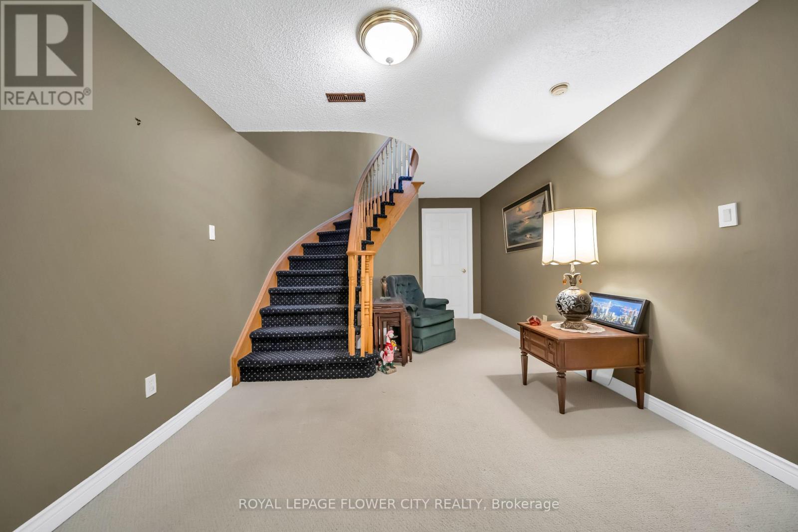 1340 Whitewater Lane, Mississauga, Ontario  L5V 1L8 - Photo 41 - W13061750