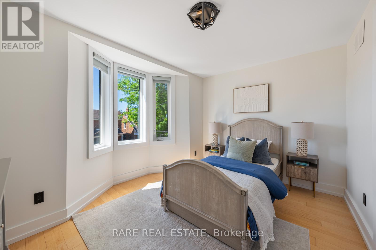 118 Mackay Avenue, Toronto, Ontario  M6H 2N8 - Photo 11 - W13422244