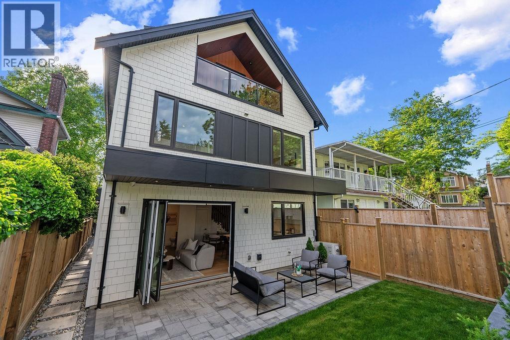 2 6318 Sophia Street, Vancouver, British Columbia  V5W 2W6 - Photo 2 - R3130626