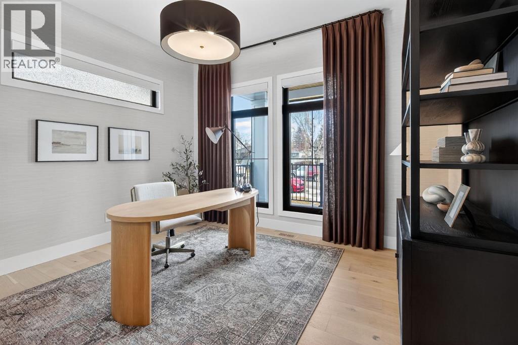 6515 Longmoor Way SW, Calgary, Alberta  T3E 5Z8 - Photo 12 - A2317468