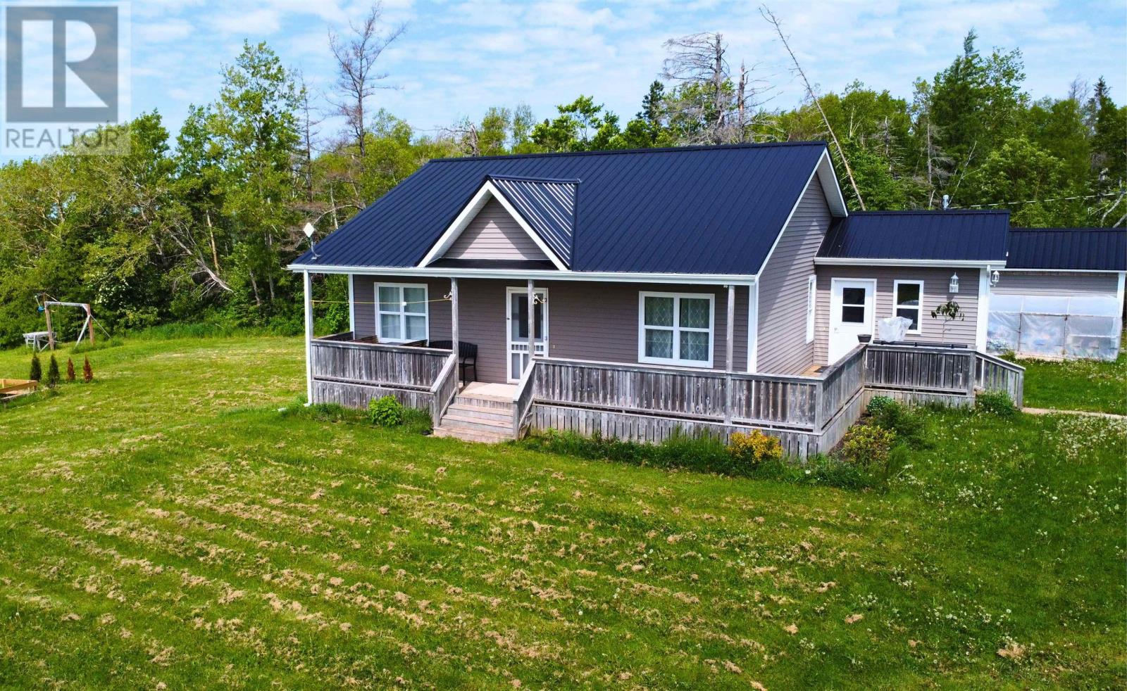 83 Old Cardigan Road, Pisquid, Prince Edward Island  C0A 1T0 - Photo 2 - 202606308