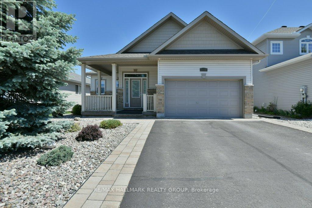 90 Carter Crescent, Arnprior, Ontario K7S 0C4 - Photo 1 - X13426884
