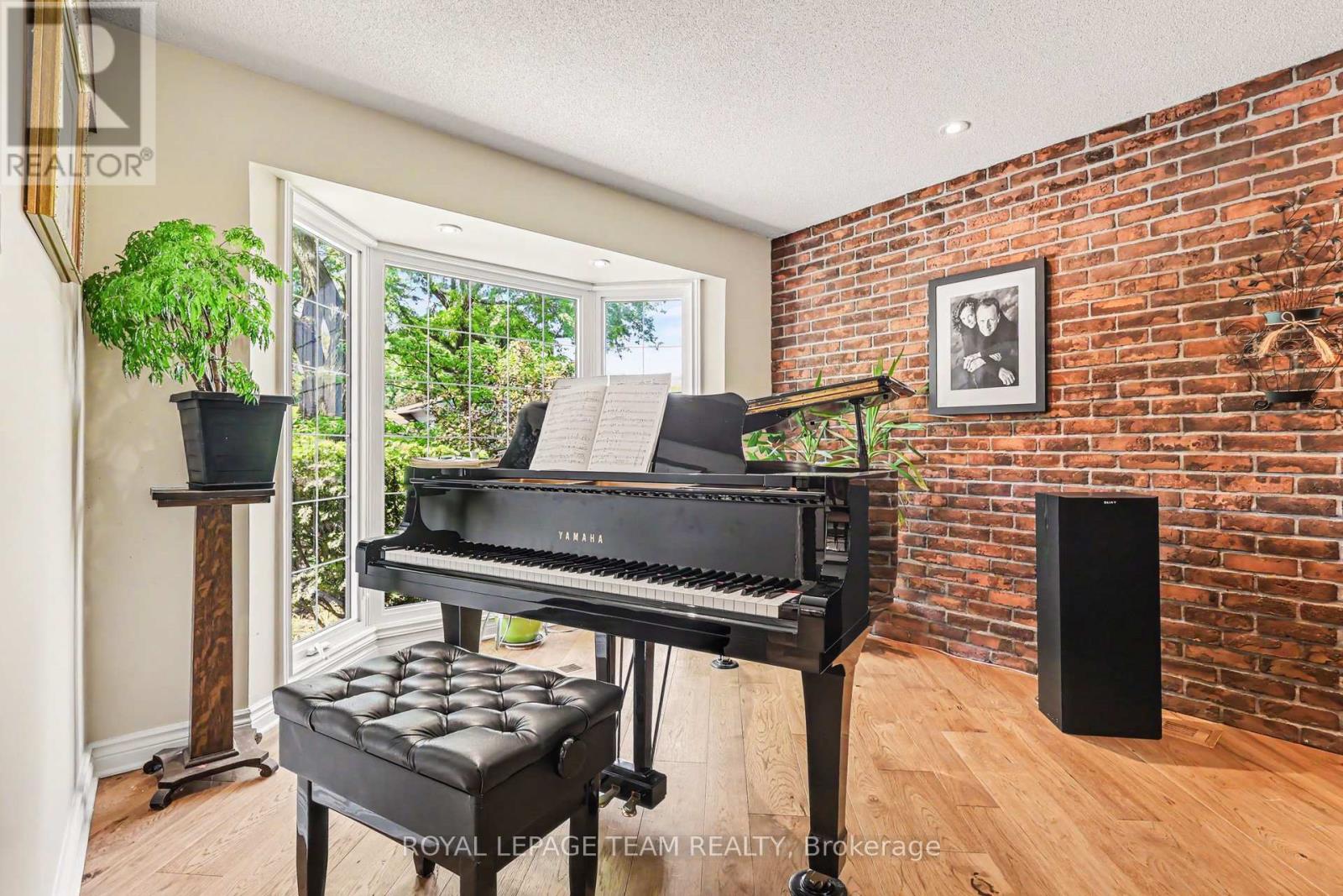 70 Condor Drive, Ottawa, Ontario  K1V 9C2 - Photo 9 - X13426904