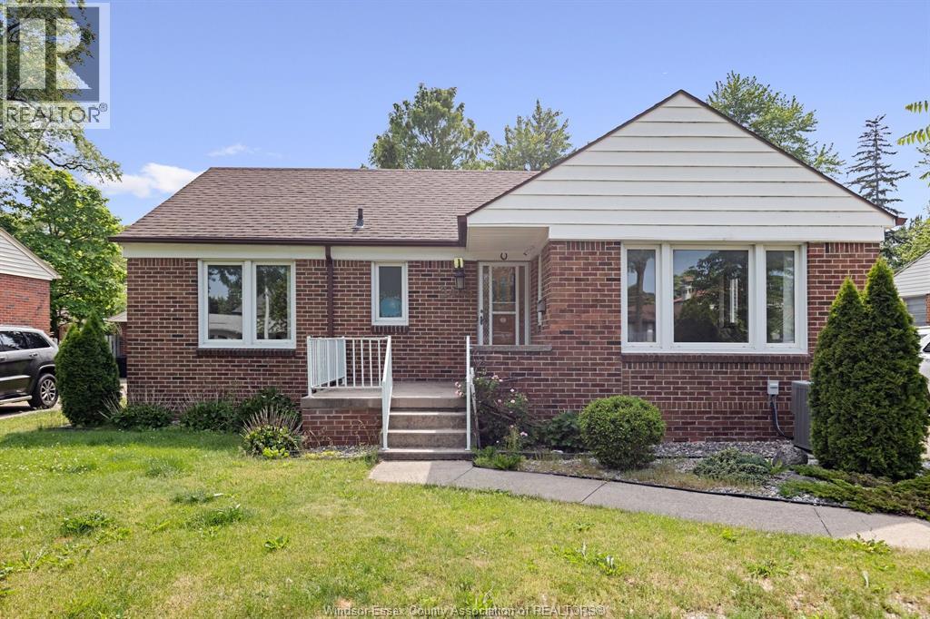 3455 DOUGALL, Windsor, Ontario