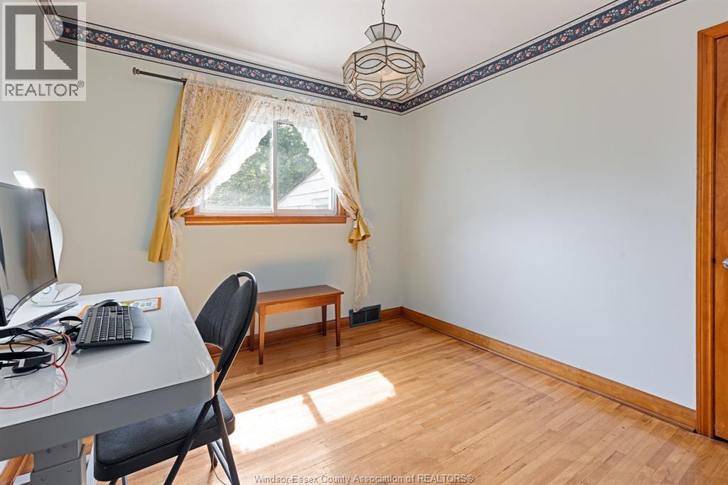 3455 Dougall, Windsor, Ontario  N9E 1S9 - Photo 25 - 26013704