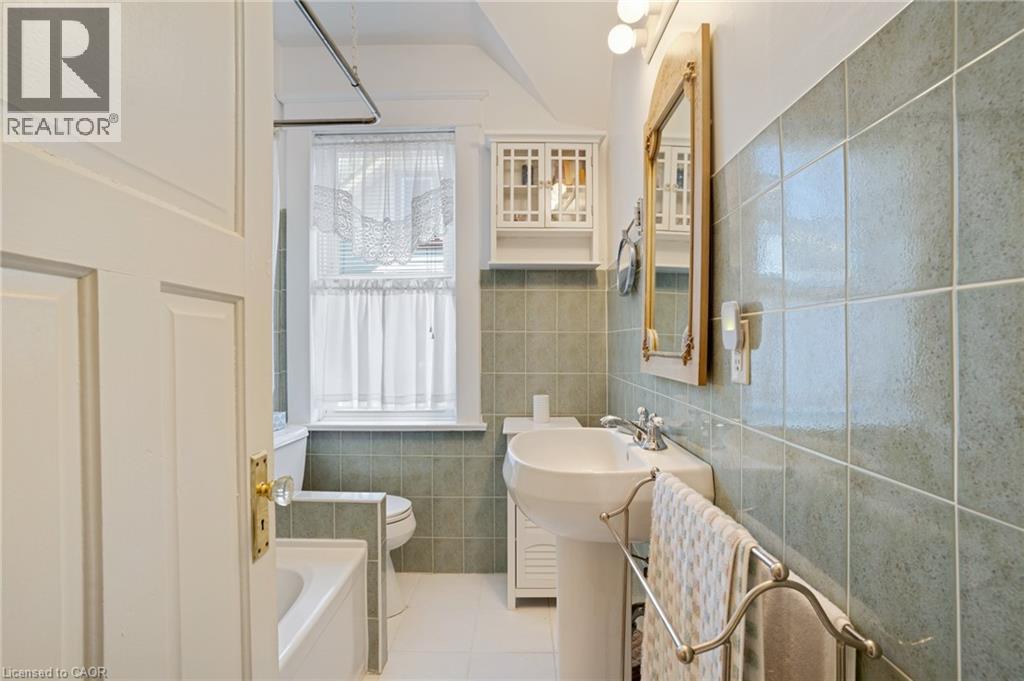 130 Moore Avenue, Kitchener, Ontario  N2H 3S7 - Photo 26 - 40838351