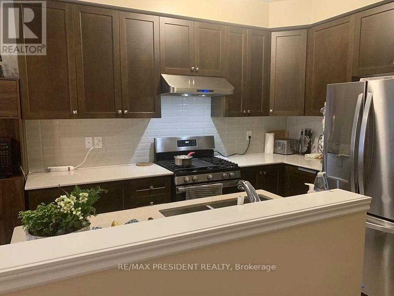 19 Pearman Crescent, Brampton, Ontario  L7A 4Y8 - Photo 7 - W12767992