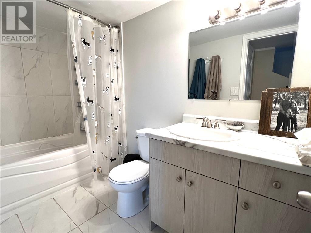 44 King W, St. Charles, Ontario  P0M 2W0 - Photo 14 - 2128469