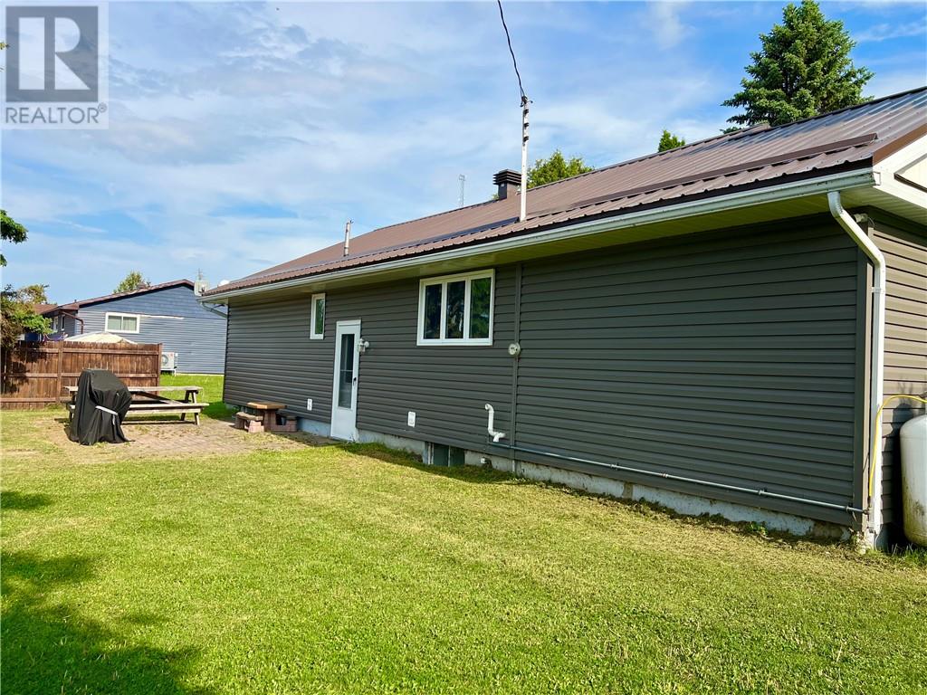 44 King W, St. Charles, Ontario  P0M 2W0 - Photo 22 - 2128469