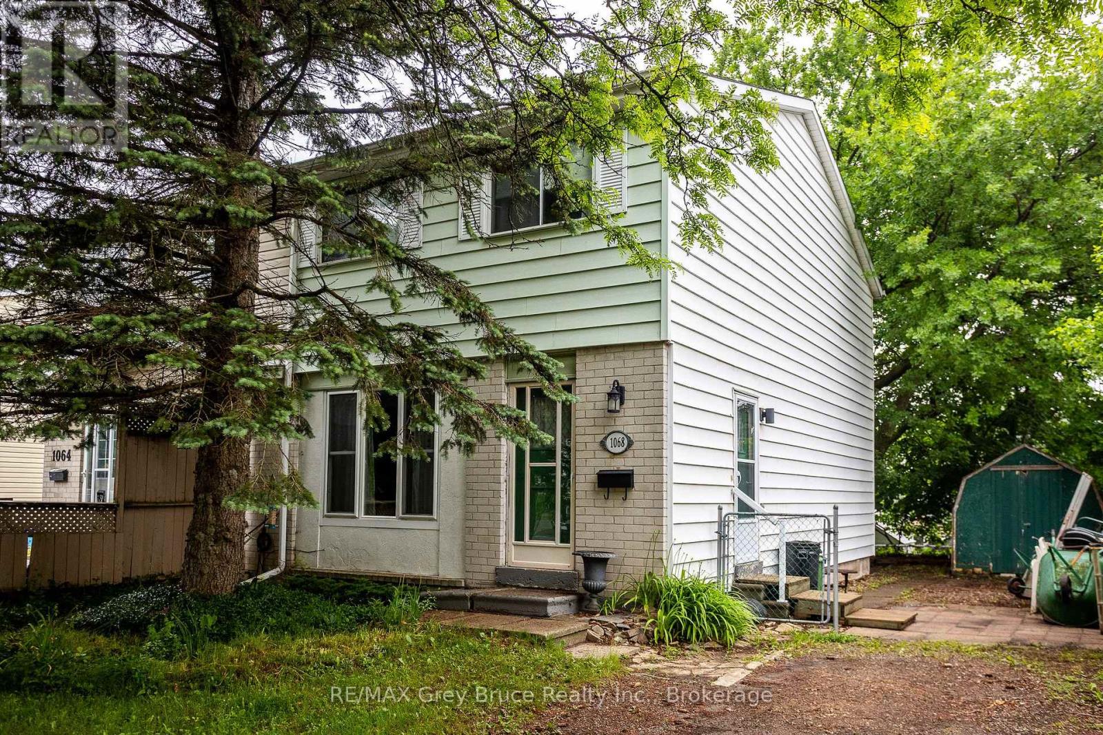 1068 11TH STREET E, Owen Sound, Ontario