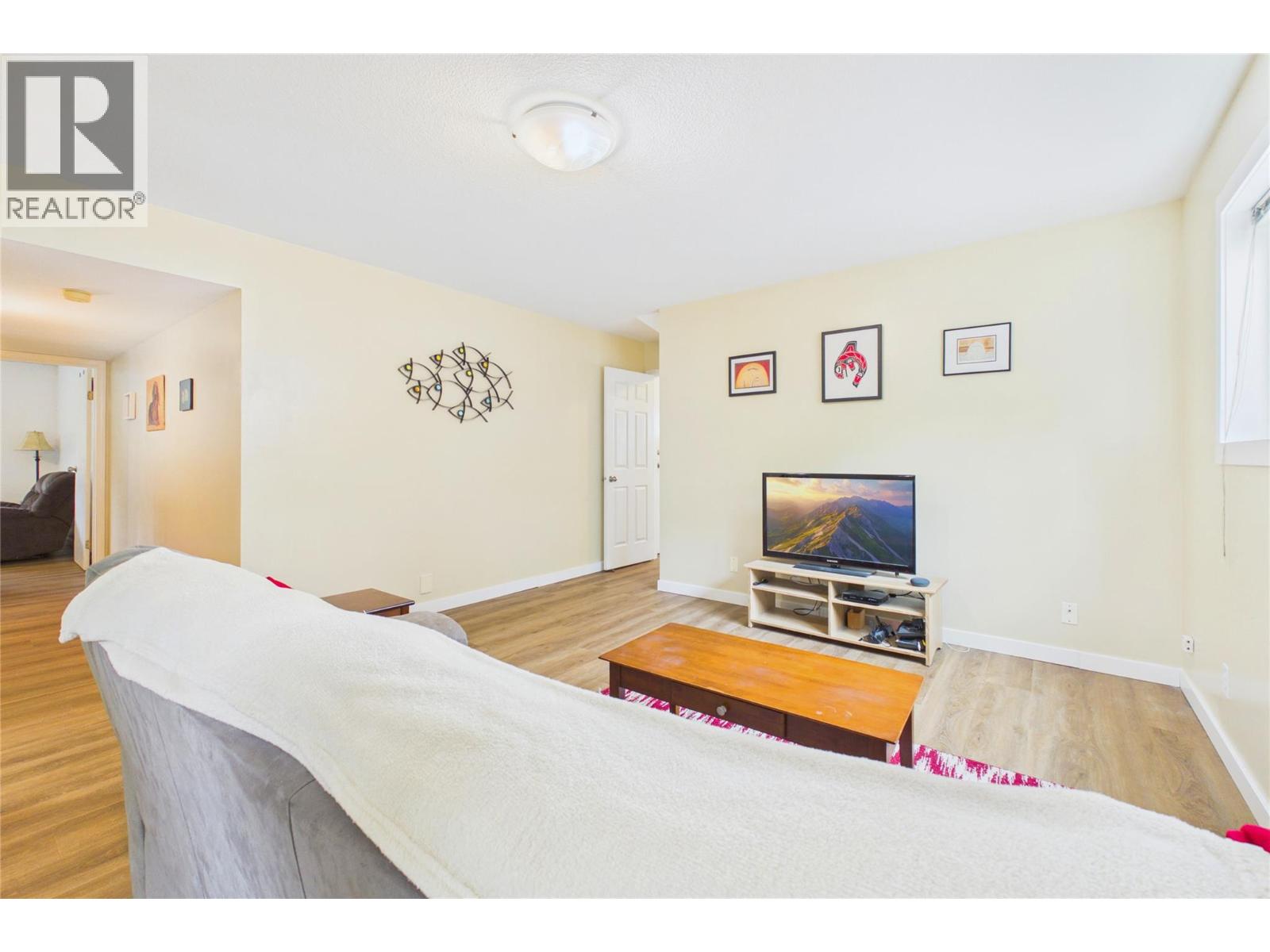 148 Troy Place, Penticton, British Columbia  V2A 7L5 - Photo 6 - 10390979