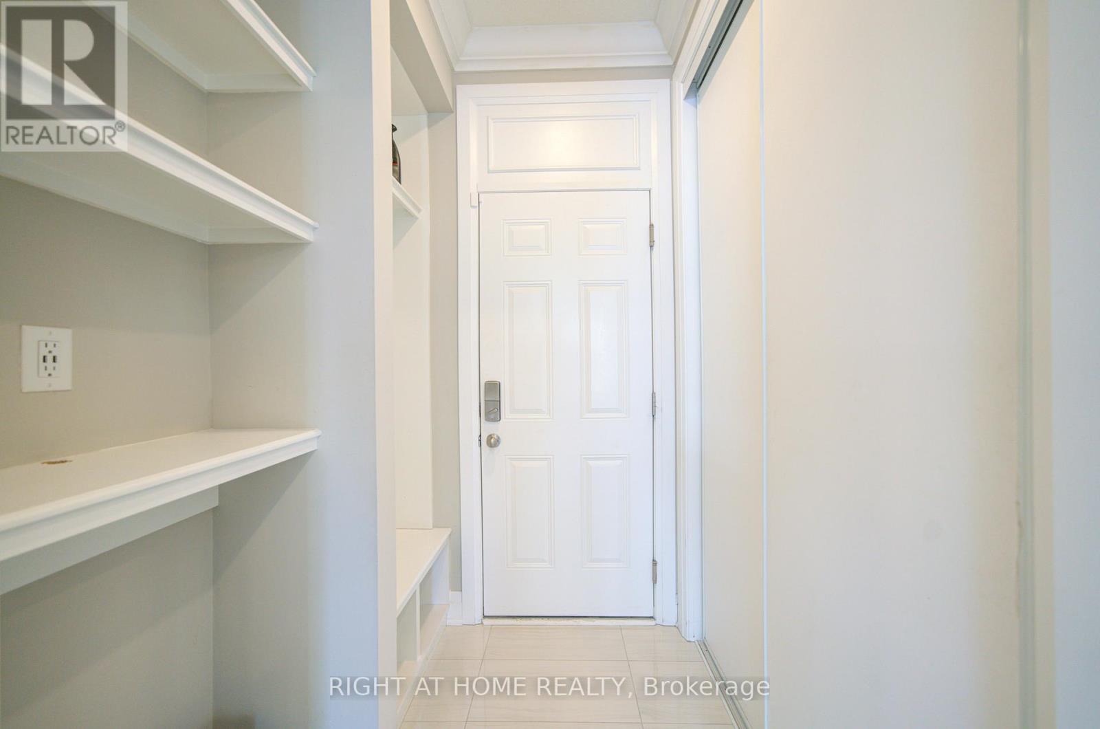 3007 Hollyberry Trail, Pickering, Ontario  L1X 0N5 - Photo 11 - E13426828