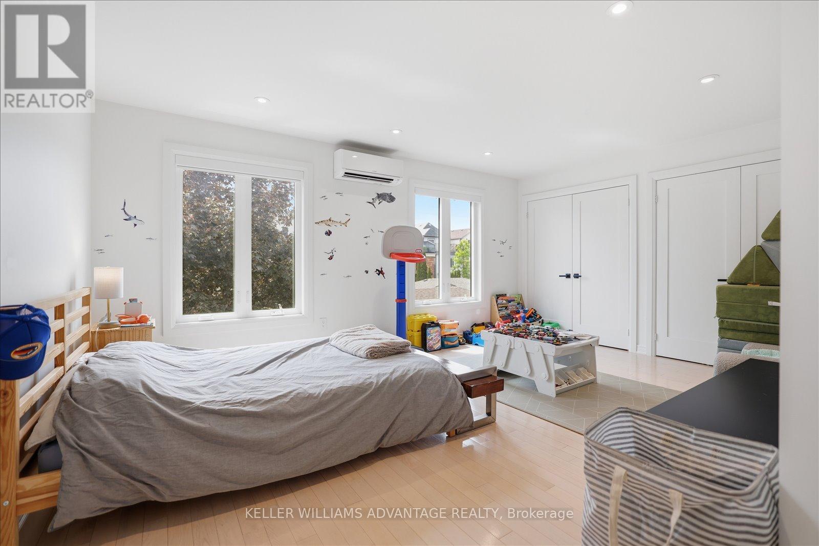 Main - 40 Sarah Ashbridge Avenue, Toronto, Ontario  M4L 3Y9 - Photo 18 - E13426934