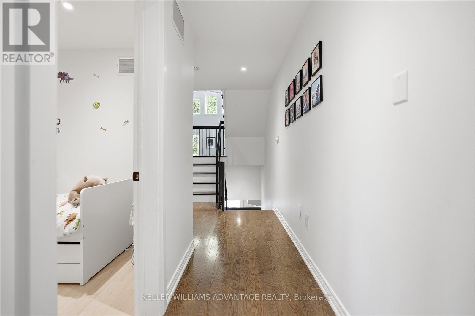 Main - 40 Sarah Ashbridge Avenue, Toronto, Ontario  M4L 3Y9 - Photo 21 - E13426934