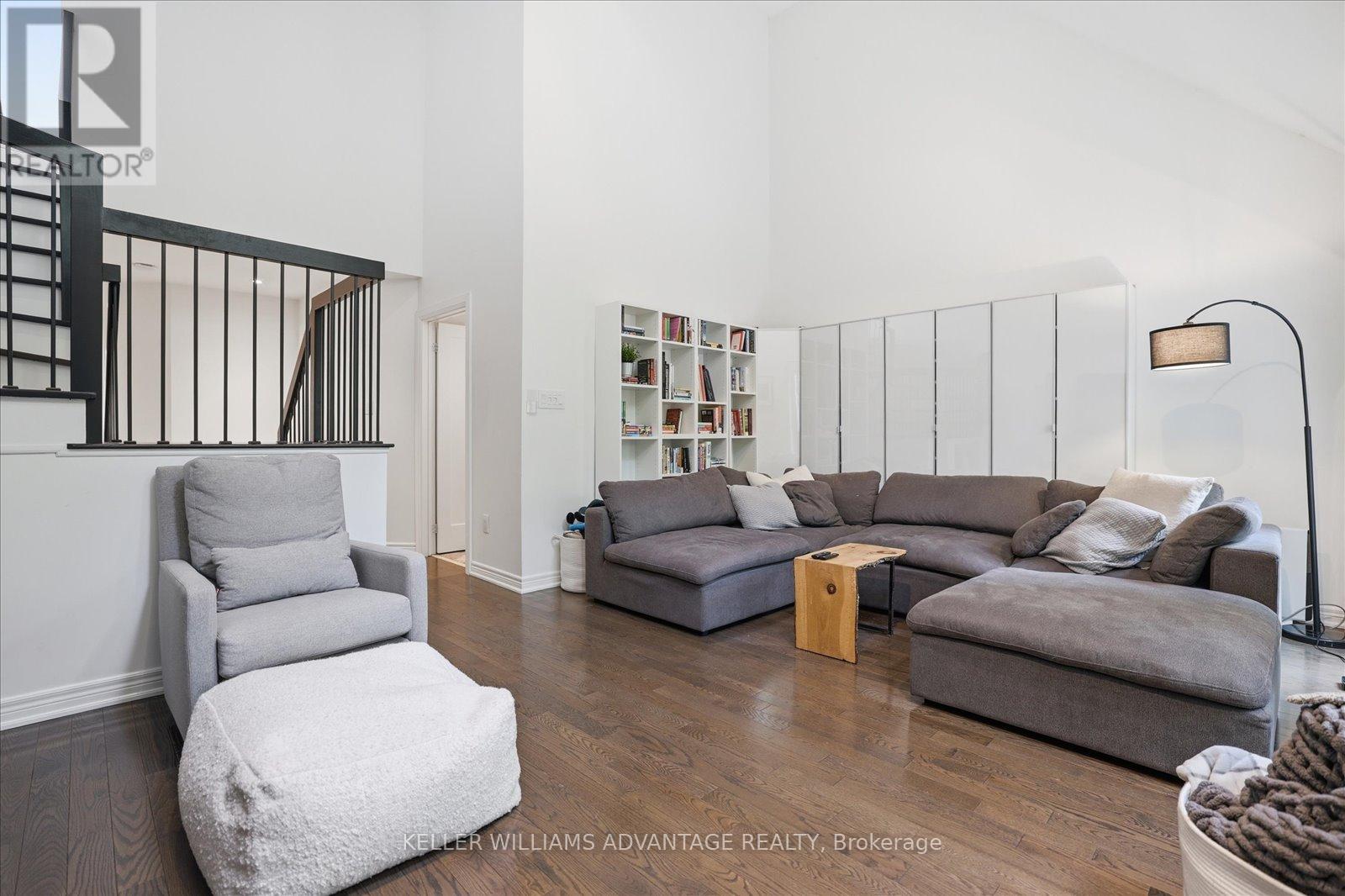 Main - 40 Sarah Ashbridge Avenue, Toronto, Ontario  M4L 3Y9 - Photo 24 - E13426934