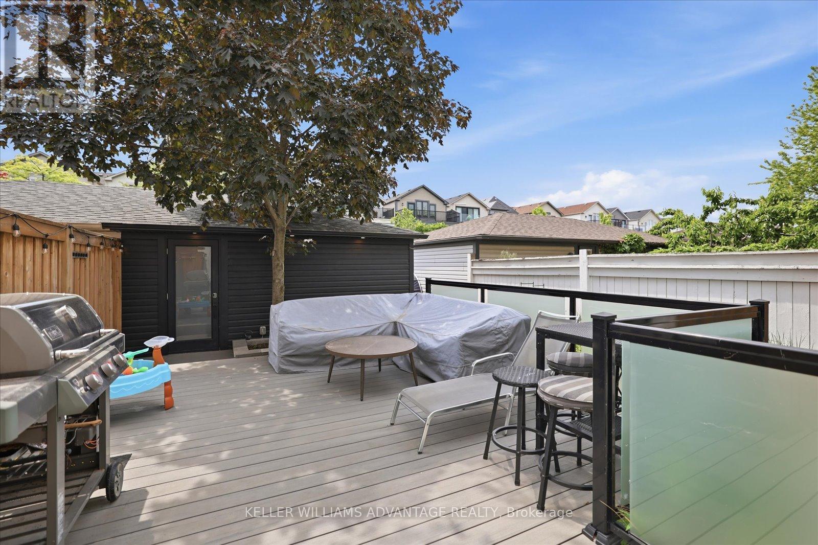Main - 40 Sarah Ashbridge Avenue, Toronto, Ontario  M4L 3Y9 - Photo 41 - E13426934