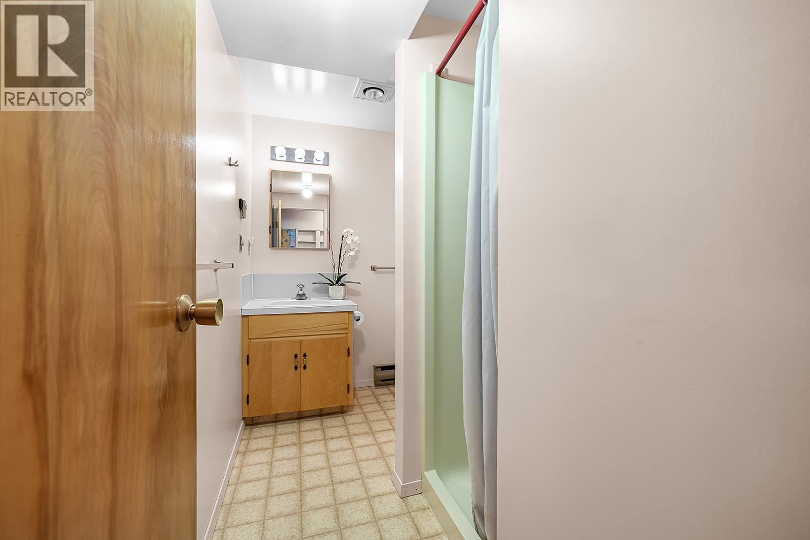 1614 Scott Street, Creston, British Columbia  V0B 1G5 - Photo 20 - 10390423