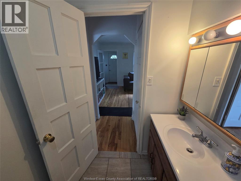 3425 Harris, Windsor, Ontario  N9C 1N6 - Photo 11 - 26013716