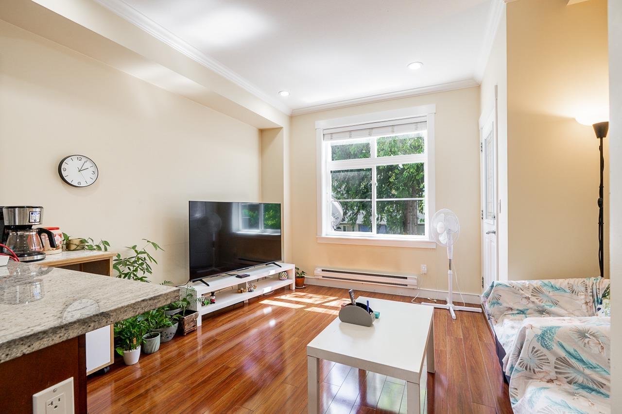 Listing image 12