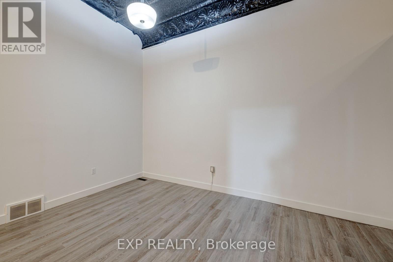 241 Ross Street, St. Thomas, Ontario  N5R 3Y5 - Photo 11 - X13426966