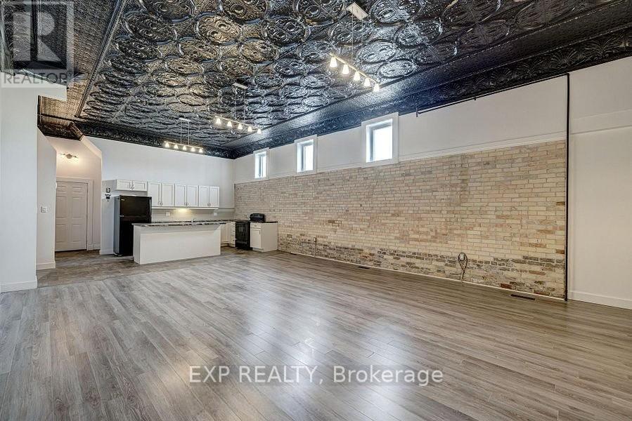 241 Ross Street, St. Thomas, Ontario  N5R 3Y5 - Photo 3 - X13426974
