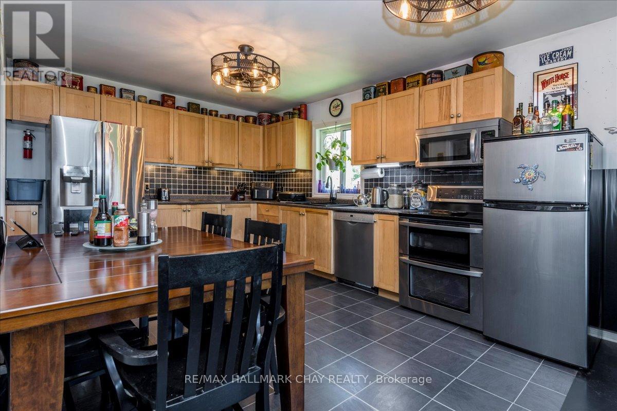 736 Lakelands Avenue, Innisfil, Ontario  L9S 4E6 - Photo 3 - N13418896