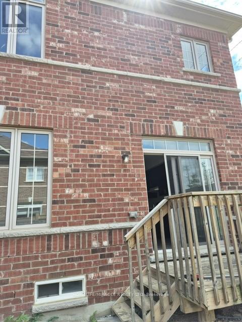 80 Truro Circle, Brampton, Ontario  L7A 4E5 - Photo 38 - W13426252