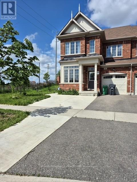 80 Truro Circle, Brampton, Ontario  L7A 4E5 - Photo 2 - W13426252