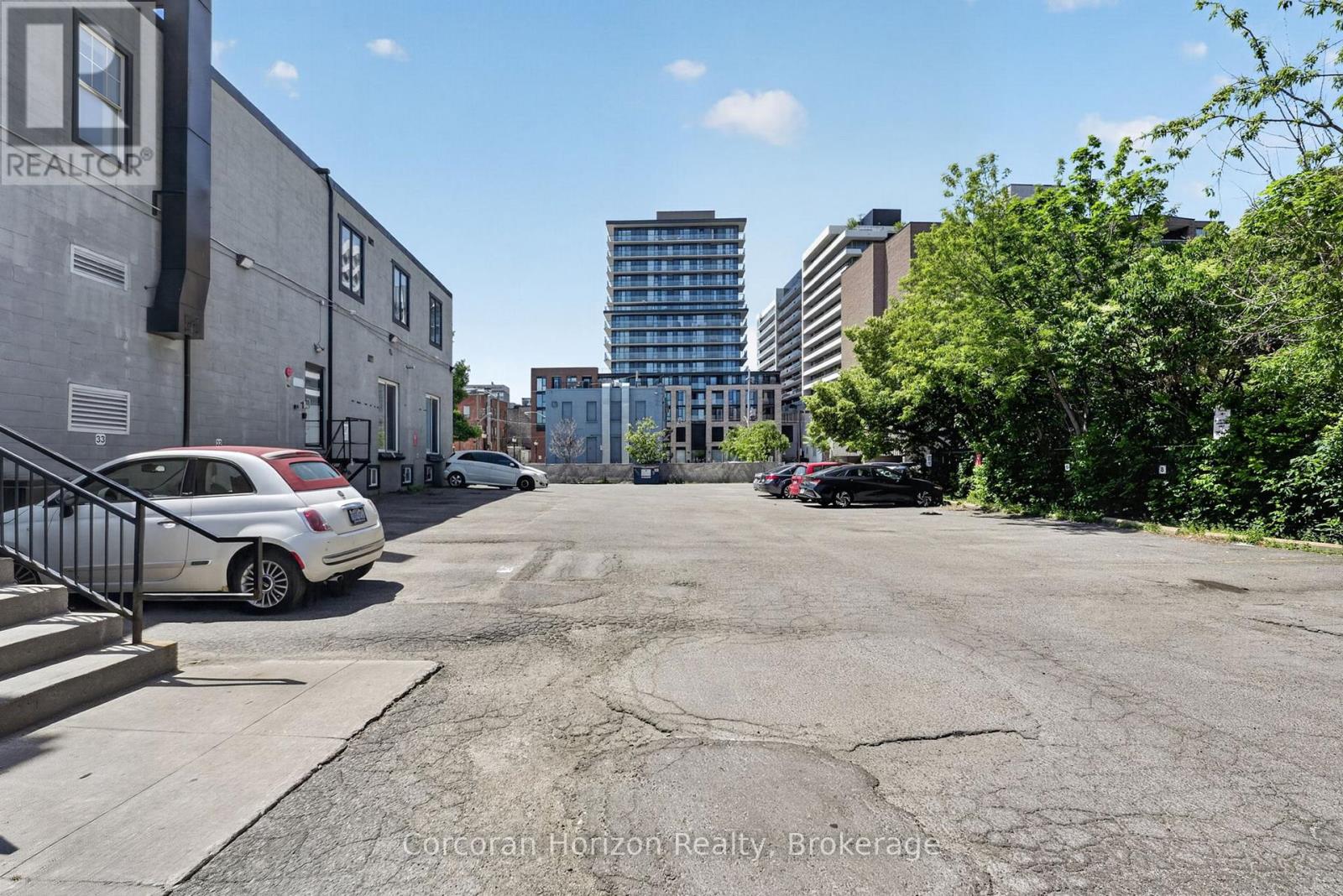202 - 15 Wellington Street N, Hamilton, Ontario  L8R 1M7 - Photo 24 - X13427240