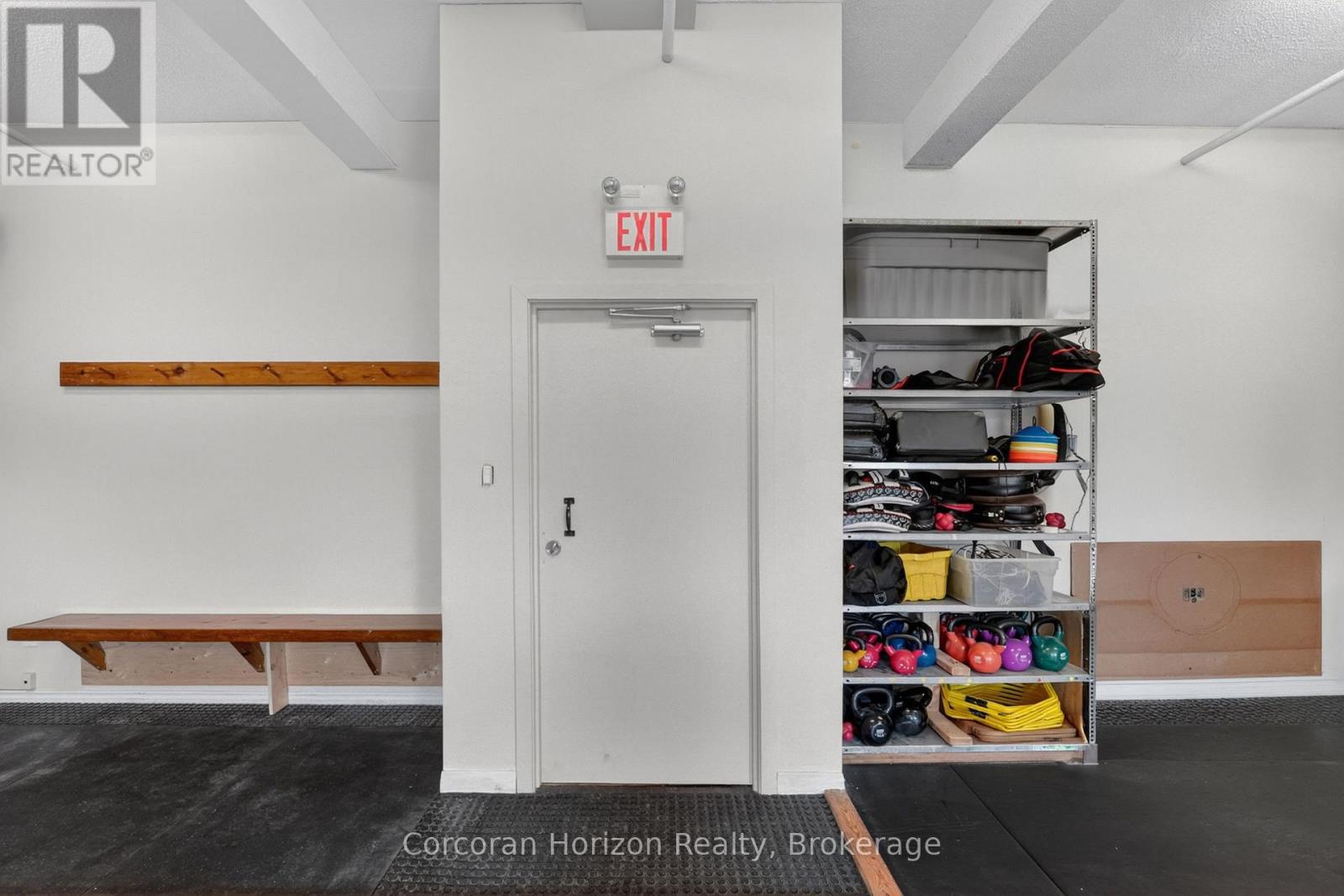 202 - 15 Wellington Street N, Hamilton, Ontario  L8R 1M7 - Photo 4 - X13427240